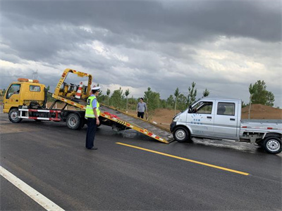 宜黄道路救援拖车的具体流程